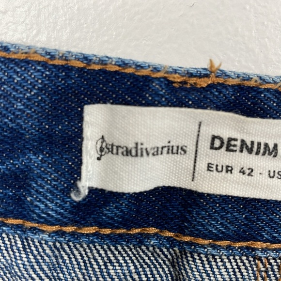Stradivarius Denim Embroidered Skirt Womens 10 Button Down Front 2 Pocket Mini - Picture 9 of 9